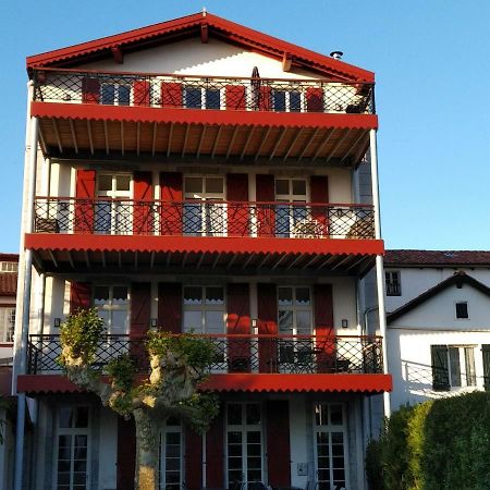 Jondoni Laurendi Kanbo Aparthotel Cambo-les-Bains Bagian luar foto