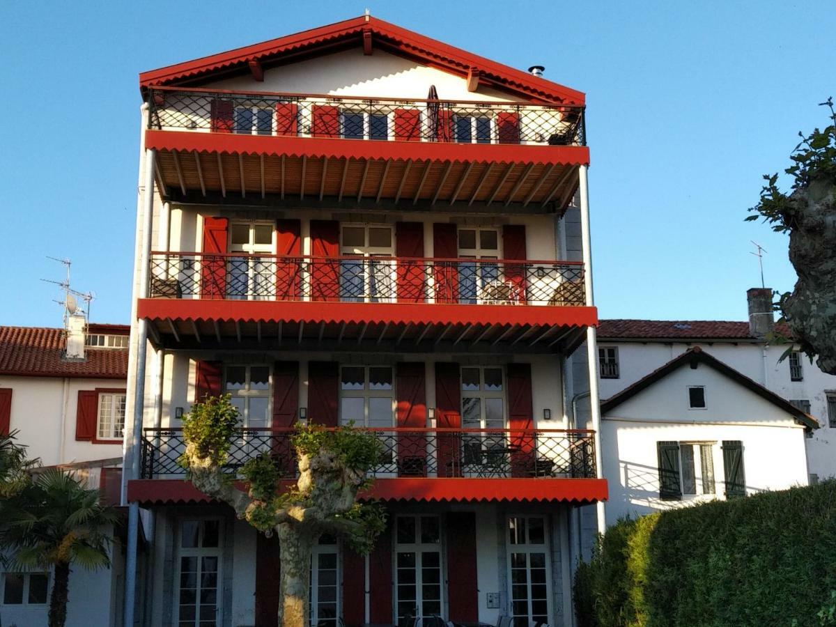 Jondoni Laurendi Kanbo Aparthotel Cambo-les-Bains Bagian luar foto